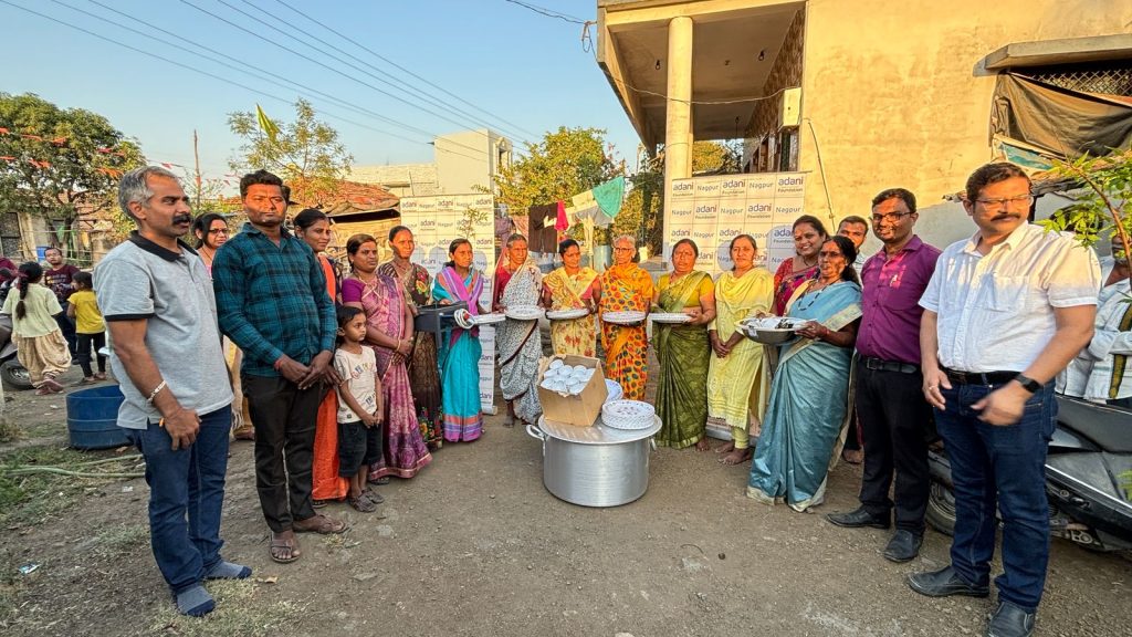 आंतरराष्ट्रीय महिला दिनानिमित्त महिला बचत गटांना पाठिंबा