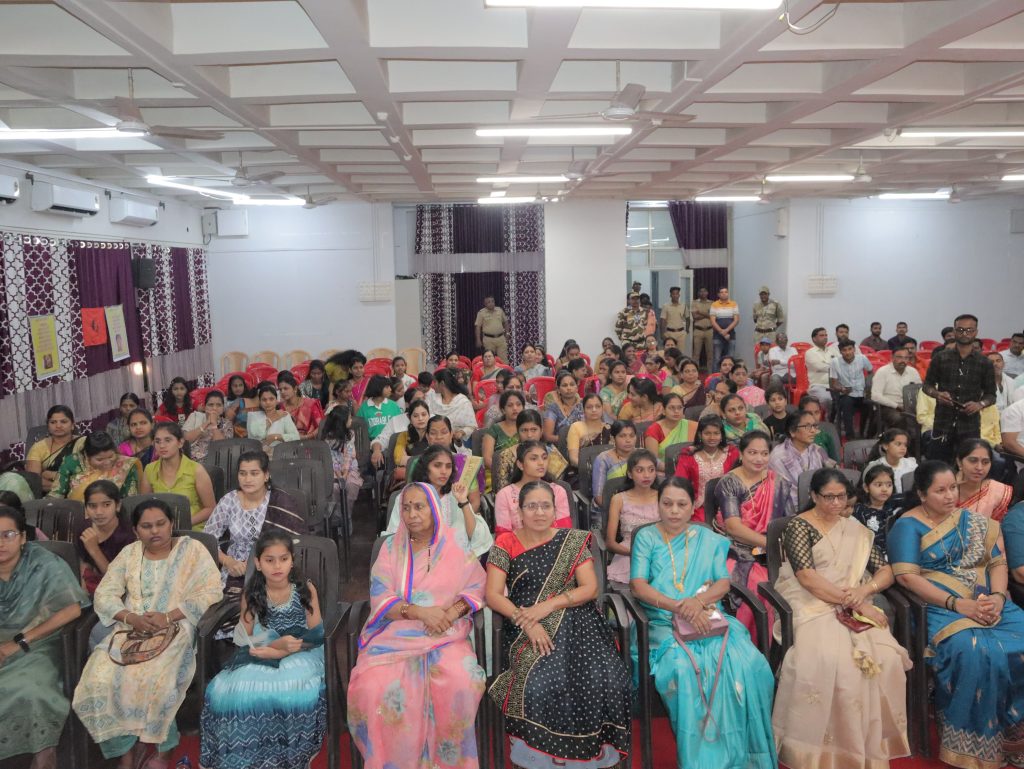 दिपनगर (भुसावळ) येथे महाराष्ट्र वीज कामगार महासंघ मार्फत आयोजित महिला दिन व पारिवारिक कार्यक्रमास केंद्रीय राज्यमंत्री श्रीमती रक्षाताई खडसे उपस्थित…