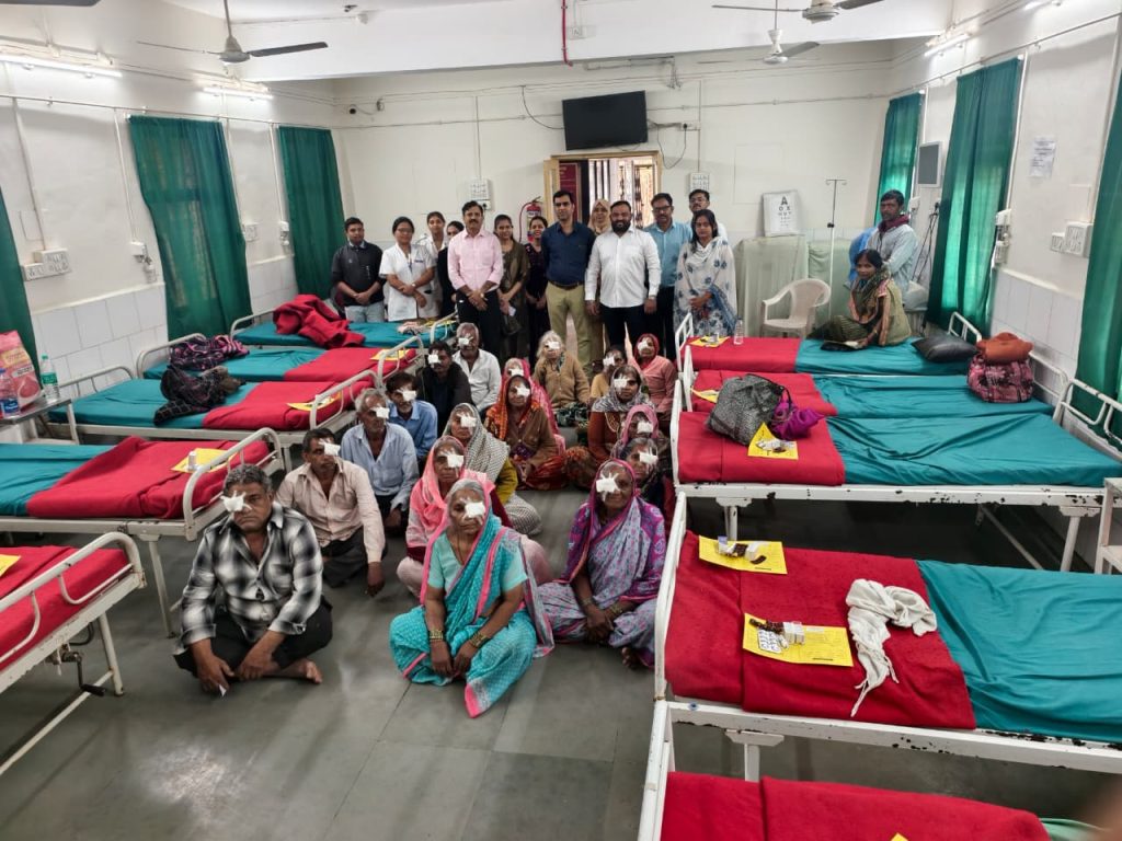 जामनेर तालुक्यातील २० नागरिकांच्या मोफत मोतीबिंदू शस्त्रक्रिया यशस्वी,४ हजारांहून अधिक नागरिकांना मिळाला लाभ