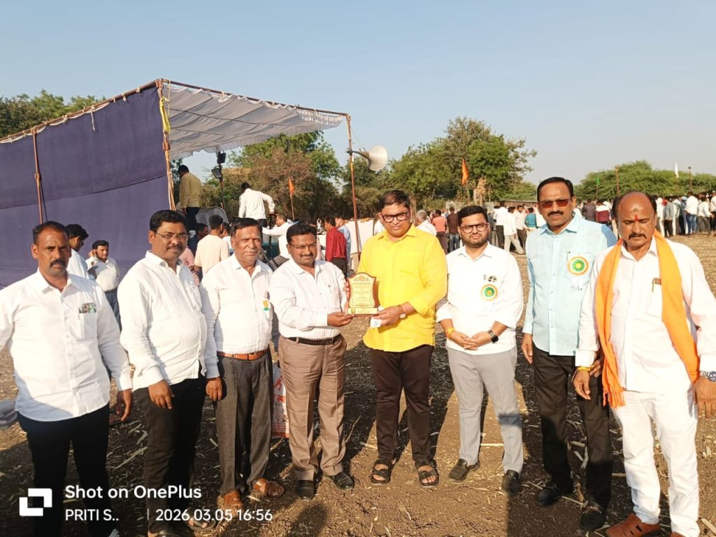 प्र. प्राचार्य डॉ. संजय वामनराव भोळे यांना उत्कृष्ट प्राचार्य व प्रा. डॉ.योगिता चौधरी यांना उत्कृष्ट समन्वय पुरस्कार मिळाल्या बद्दल सत्कार……